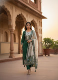 Women Emerald Green Pure Viscose Nature Motif Kurta Set